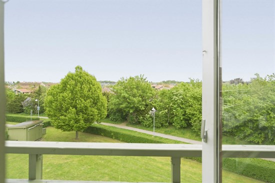 Pærevangen 8 er til salg for kun 2.295.000 kr.: Se de billigste boliger til salg i Smørum her