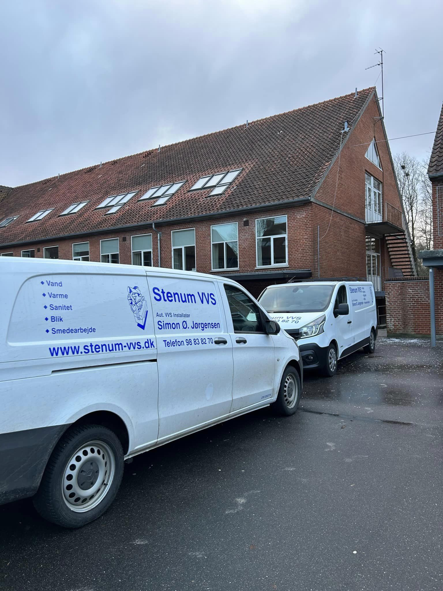 Gør som Stenum VVS v/Simon Ø. Jørgensen og støt lokalt!