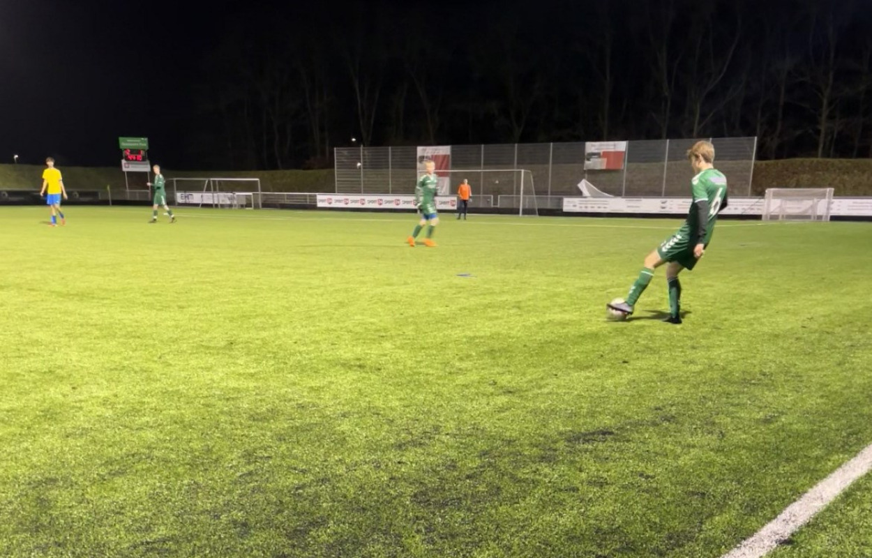 Muhamad Barzange brillerede i begge ender for Helsted