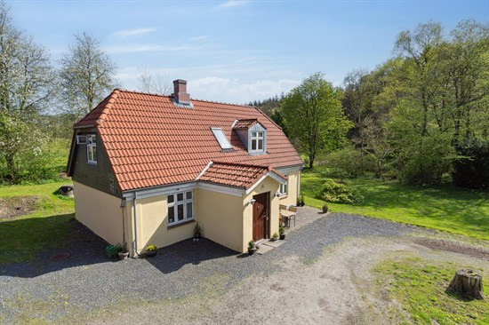 Rønbækvej 9 er til salg for kun 1.375.000 kr.: Se de billigste boliger til salg i Hinnerup her