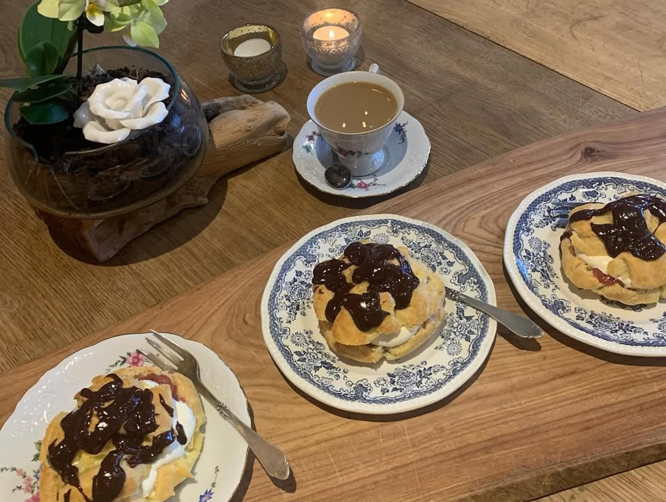 Fru Hansens Butik & Café: Flæskestegssandwich og fastelavnsboller onsdag fra kl. 12