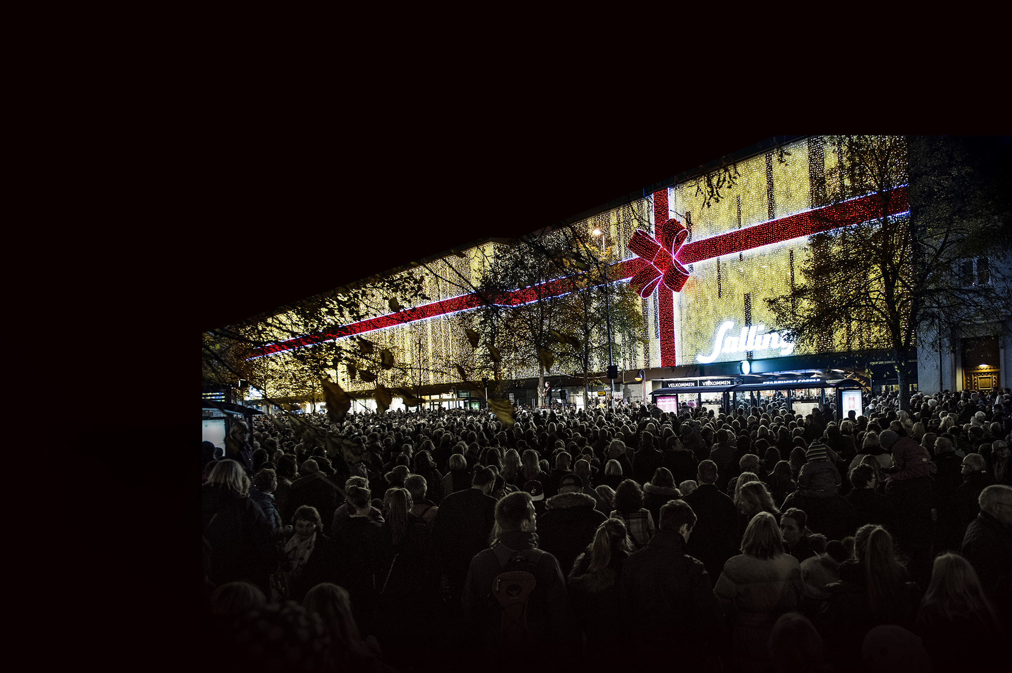 Stor julelystænding i Salling med akustisk Medina-koncert  