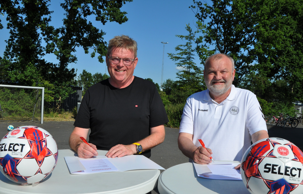 Underskrift forpligter Randers Kommune og DBU til sammen at styrke fodbolden og frivilligheden