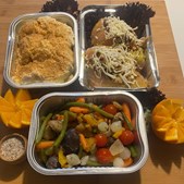 Beringsslagteren ApS tilbyder nem onsdagsmenu med fyldt kyllingefilet til 2 personer for 119,95 kr.