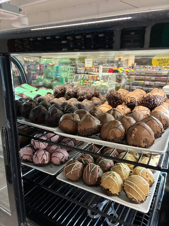 Centerkiosken byder weekenden velkommen med tilbud på slik og slushice