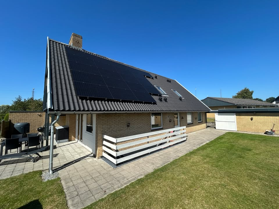 Stor villa i Poulstrup med energiforbedringer til salg hos Byens Mæglere ApS