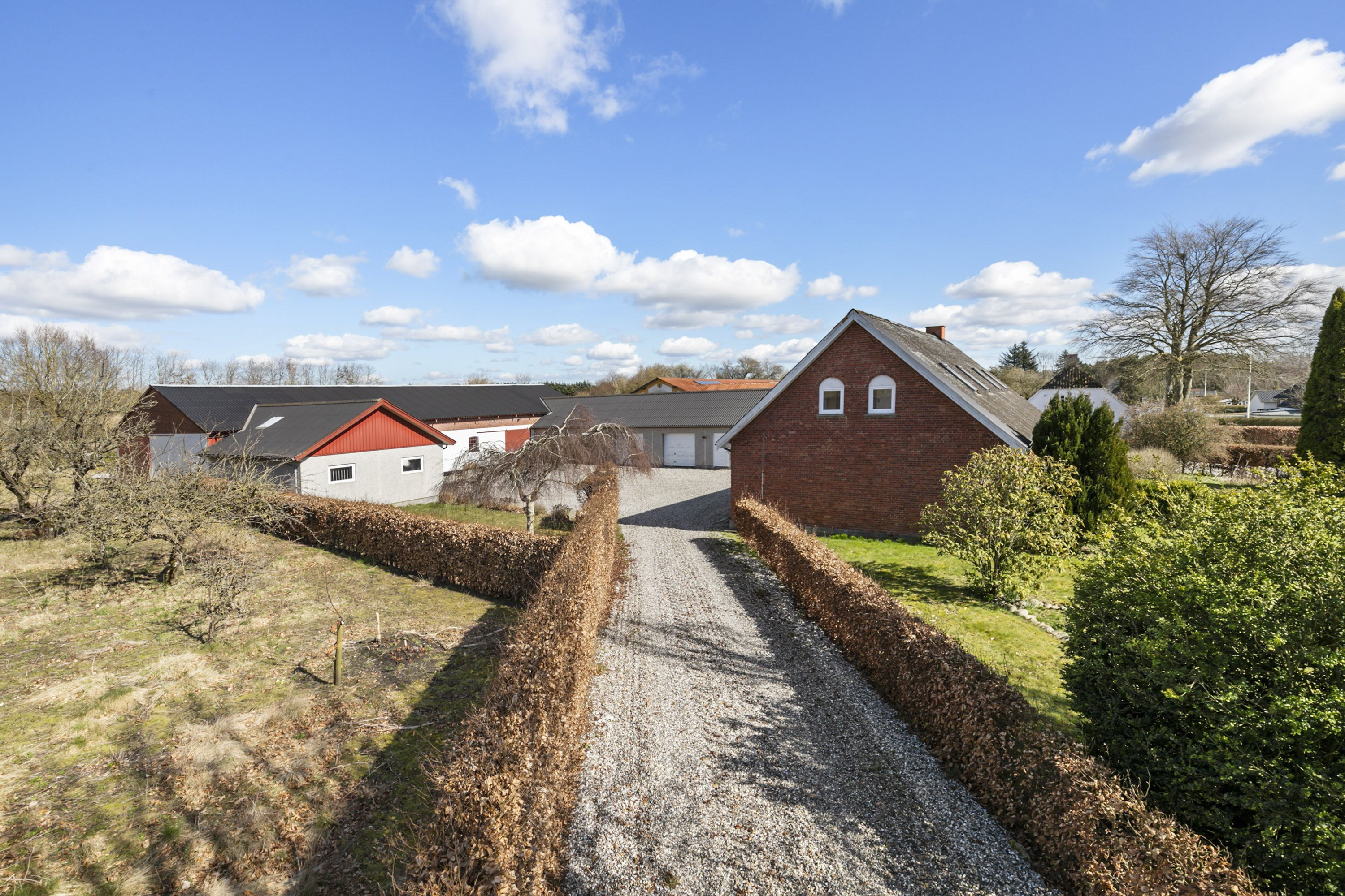 Pris sat ned med 700.000 kr. på Skørpingvej 48