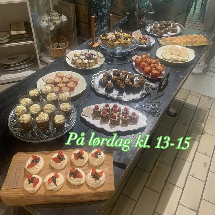Fru Hansens Butik & Café inviterer til ta' selv tapas kagebord lørdag