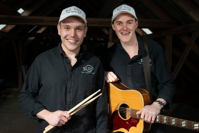 Musikalsk aften med MD-Duo i Dolphin Garage