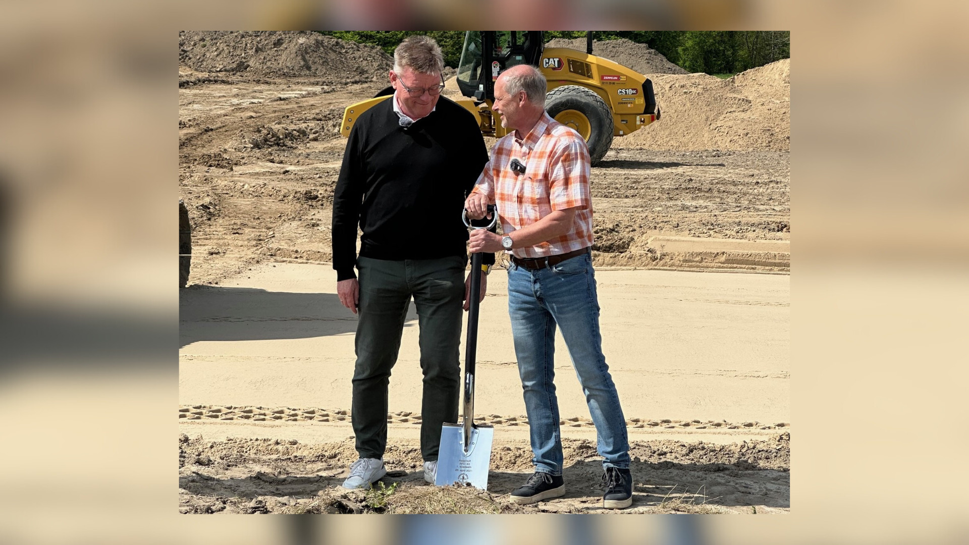 Nye rækkehuse på vej: Byggeriet i Assentoft er skudt i gang