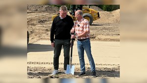 Nye rækkehuse på vej: Byggeriet i Assentoft er skudt i gang