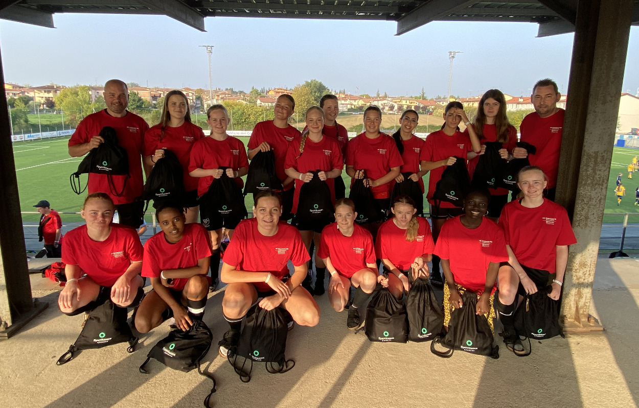 Brønderslev-pigerne fik ikke den ønskede start: “Snævert nederlag i jævnbyrdigt opgør”