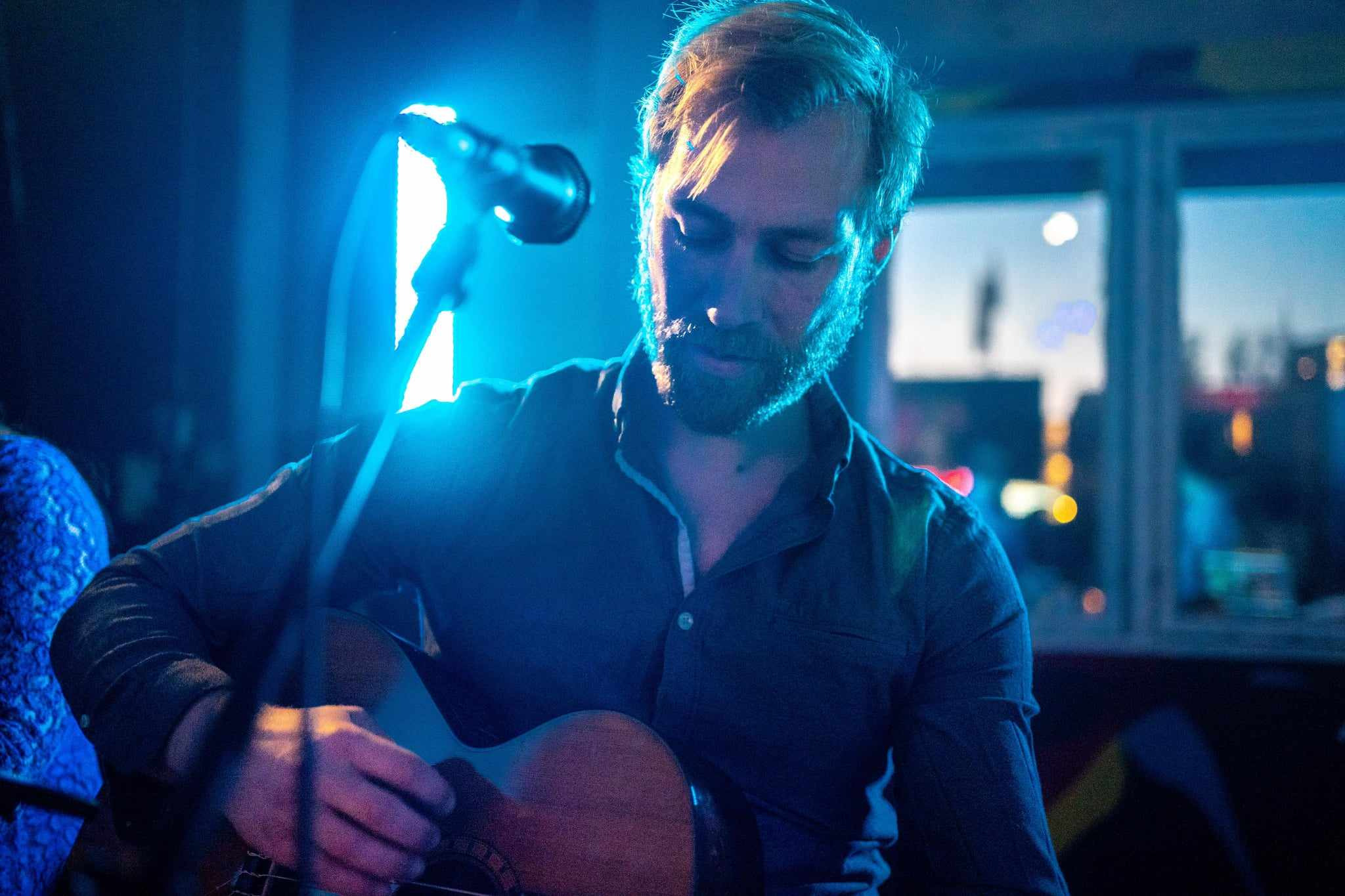 Oplev Kristoffer Lysgaard live på Café Gaya