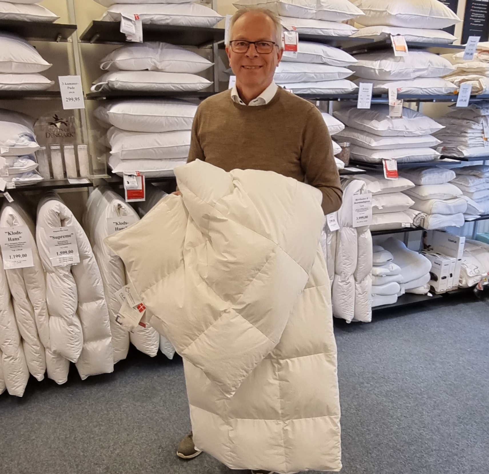 Ekstraordinære tilbud på dyner og puder hos Fjerrenseriet