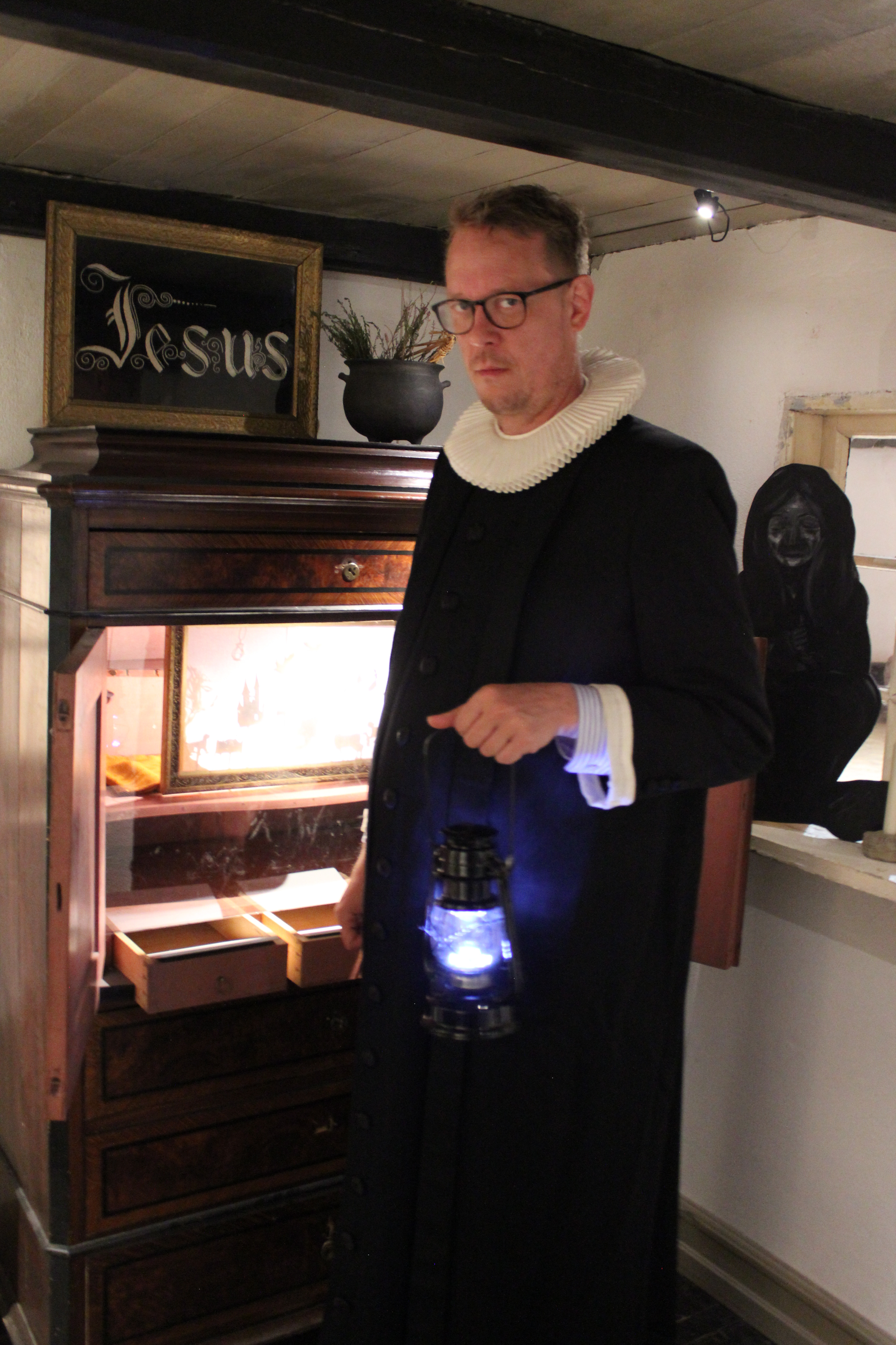 Uge 42 på Give-Egnens Museum: Håndværk, mysterier og Halloween