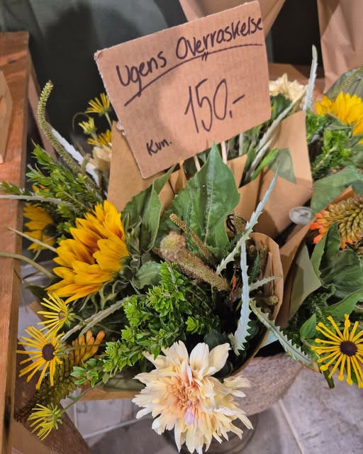 Fynbogården Blomster ApS har ugens overraskelse klar med en smuk buket