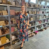 Elins Butik fremhæver alsidig kjole i alle størrelser til særpris i dag