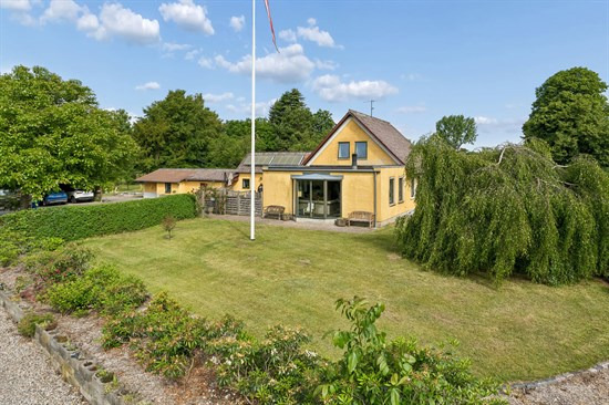 Søndergade 163 og 2 andre boliger er kommet til salg denne uge i Gelsted - se boligerne her.