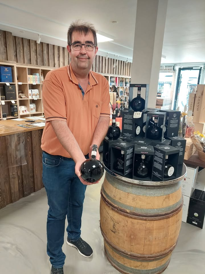 Fredericia Vinhandel sælger Taylor's Historical The Globe til nedsat pris efter vandskade i butik