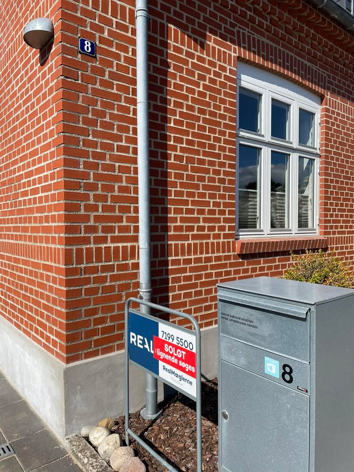 Realmæglerne Middelfart sælger hus på Rørkærsvej i overbud på under en uge