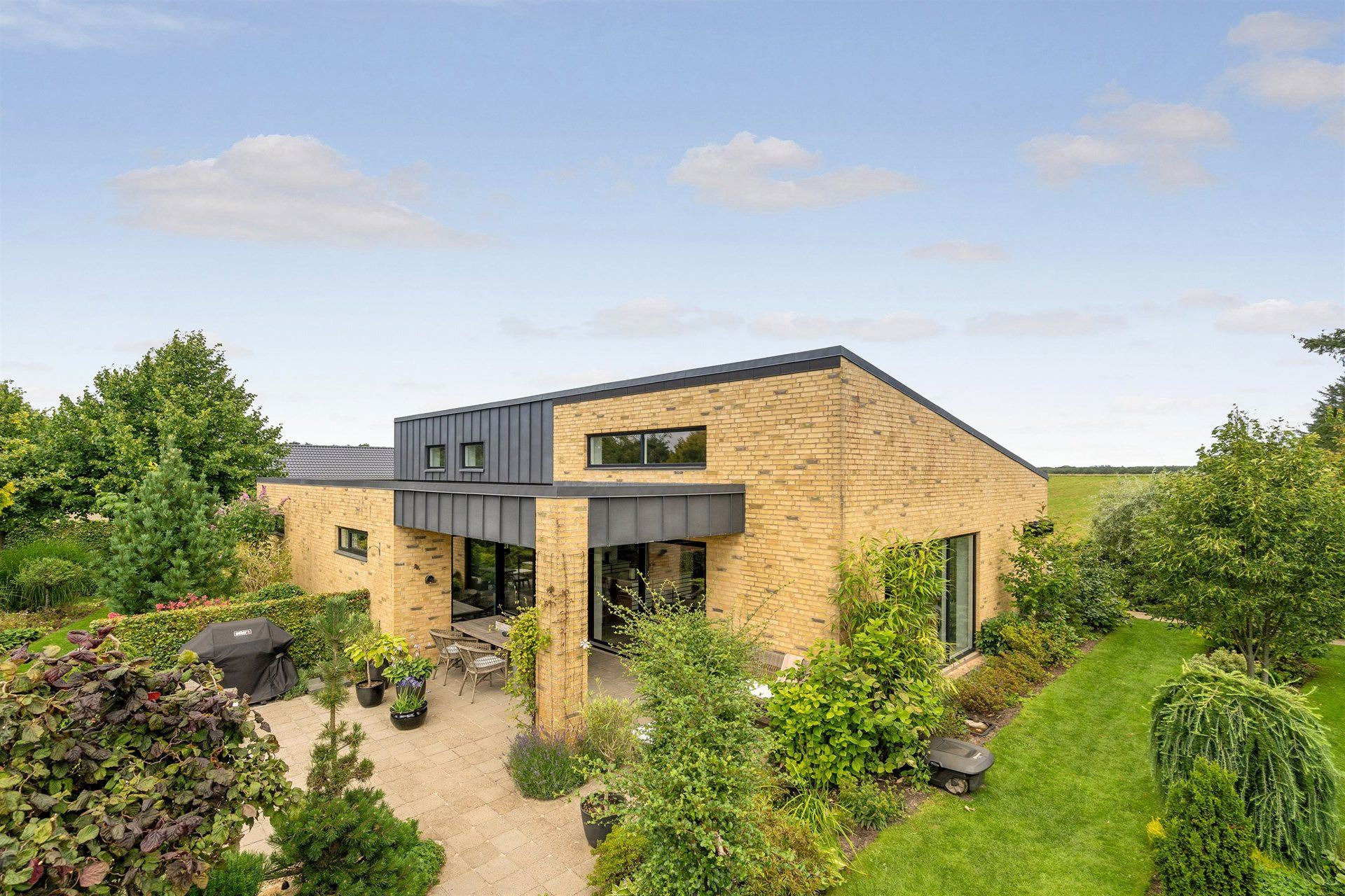 Priser op til 3,195 mio. kroner: Se de dyreste boliger til salg i Sønder Omme