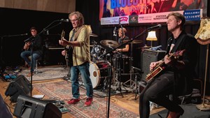 Jul og nytår med Fifi Dong i Randers