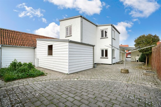 Bolig til salg for 3,8  mio. kroner - se hvad der ellers er til salg i Holbæk Kommune