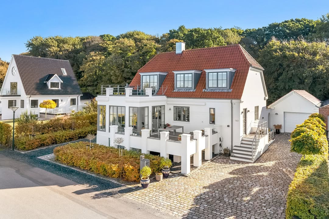 RealMæglerne Middelfart præsenterer unik ejendom med udsigt til Lillebælt