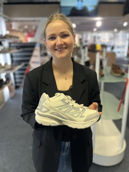 DK Shoes Brønderslev ApS introducerer prisvenlige sneakers med easy luk snøresystem