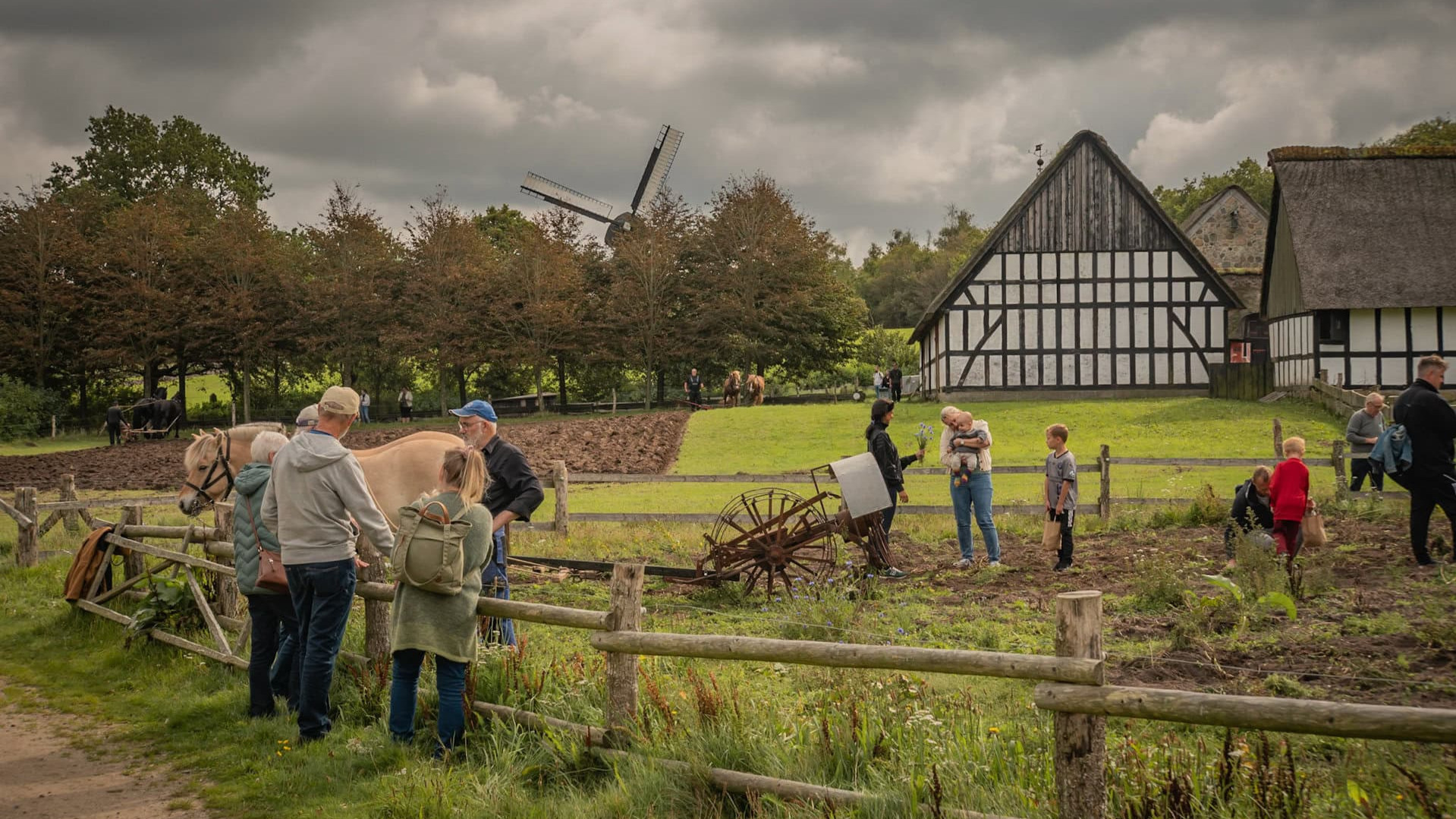 Smag på mark og have på Frilandsmuseet Hjerl Hede