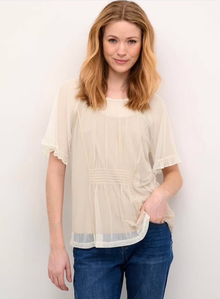 Rosengreen tilbyder sød bluse fra Cream til nedsat pris