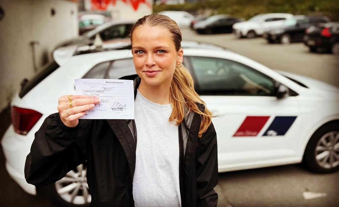 Lets Drive fejrer Josephines køreprøve med tak og tillykke