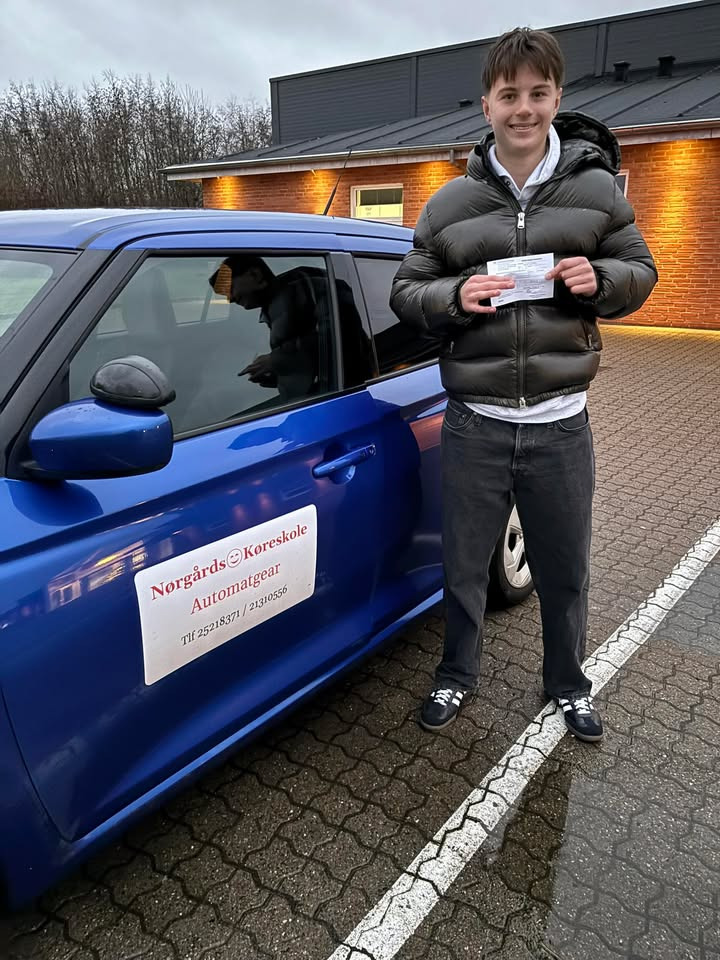 Endnu en glad elev fra Nørgaards Køreskole har bestået køreprøven
