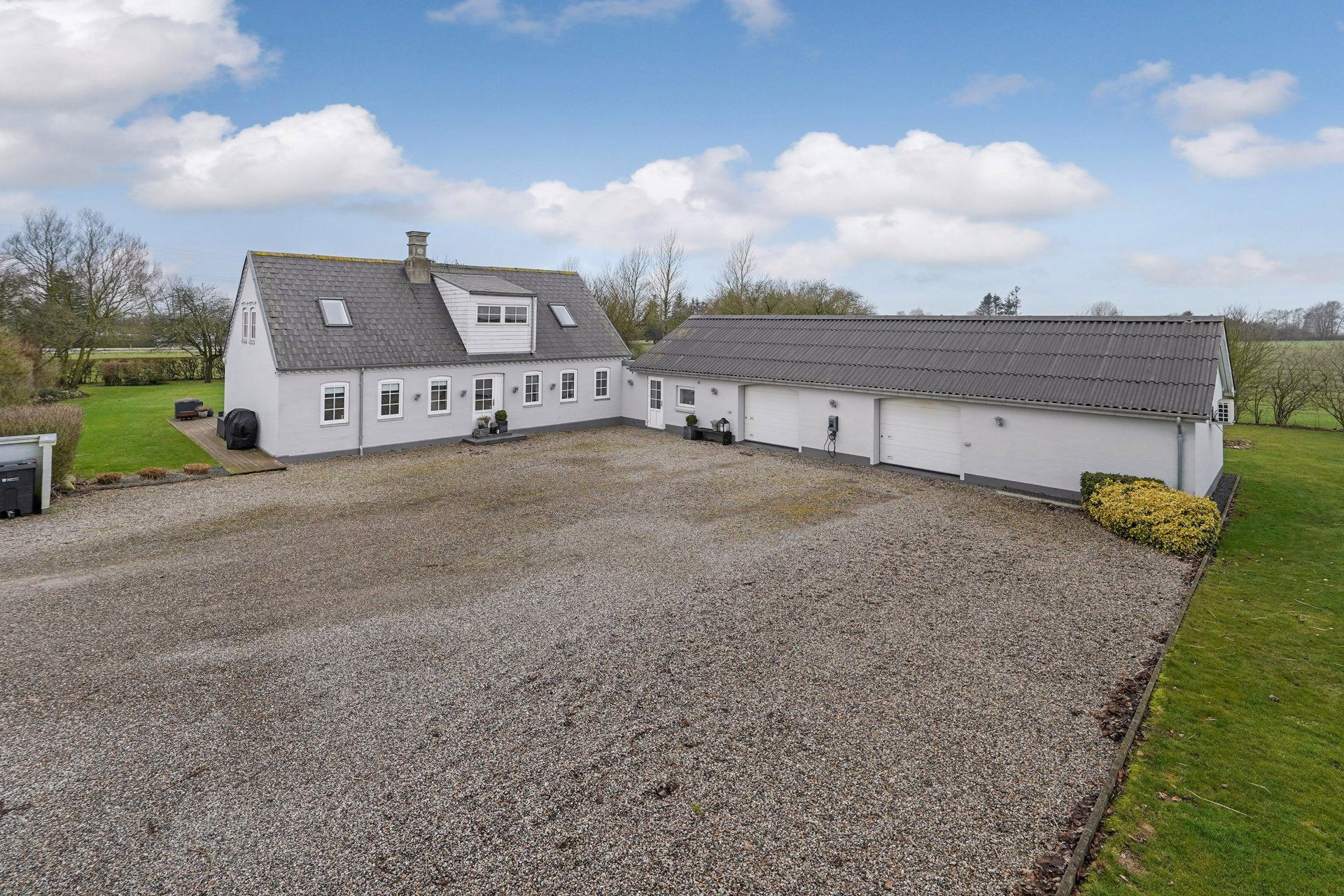 For 2.695.000 kr Hovedvejen 227, Roerslev Mrk - Se priserne på de dyreste boliger til salg i Nørre Aaby