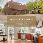 RealMæglerne Esbjerg og Bramming præsenterer rummelig og unik villa i Bramming