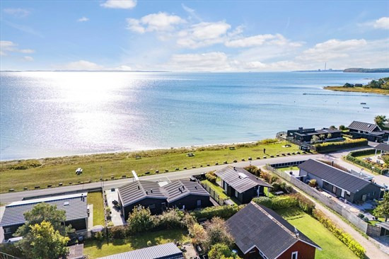 Top 6 over dyreste boliger til salg i Rønde. Priser op til 14.900.000 kr