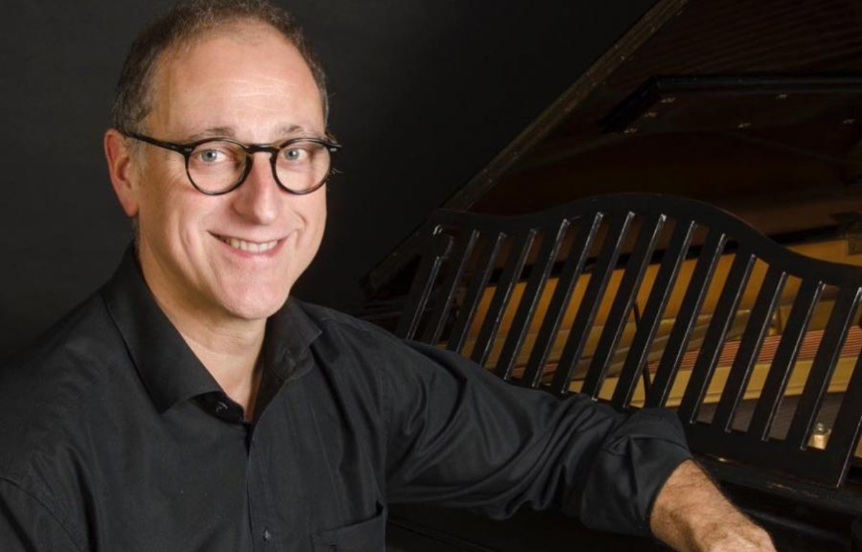 Oplev musikalsk foredrag om den ikoniske digter Benny Andersen på Skive Bibliotek 