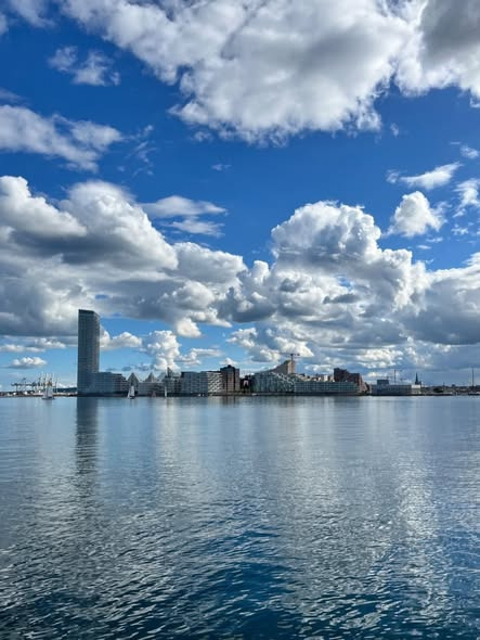 Aarhus Havnerundfart sejler i weekenden med gratis sejlads for børn på søndag