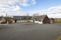 Luksusbolig netop kommet til salg i Nørager: Se hvad du skal smide for Nøragers dyreste adresser her