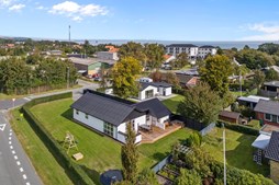 Ny pris på Langtvedvej: Gennemrenoveret villa i Sæby fra Mæglerhuset Sæby