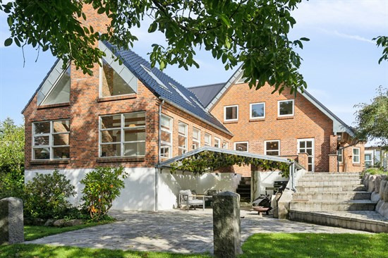 Top 6 over dyreste boliger til salg i Holmegaard. Priser op til 5.795.000 kr