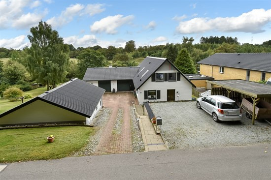 Eksklusiv bolig for 2.095.000 kr er netop kommet til salg i Randbøl - Se den og de dyreste boliger her