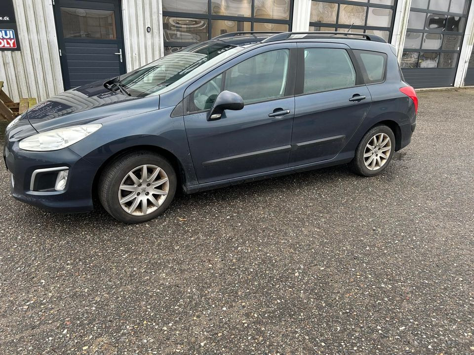 Se dagens updates fra Hjallerup her