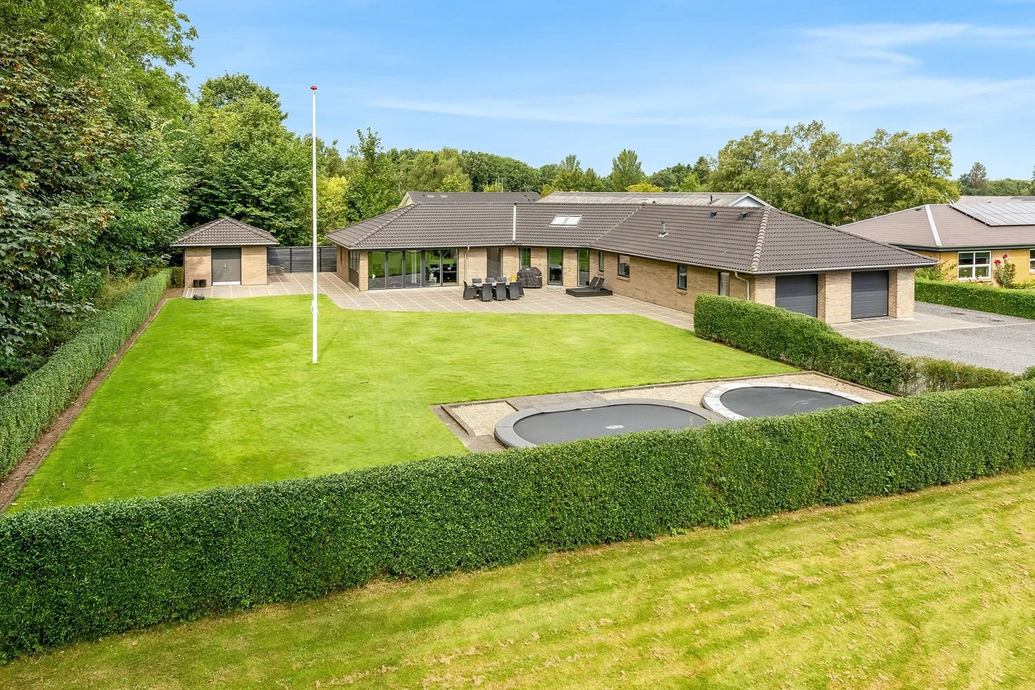 Ørderup Kirkevej 13 til salg for 2,9  mio. kroner - Se 5 andre boliger til salg i Toftlund