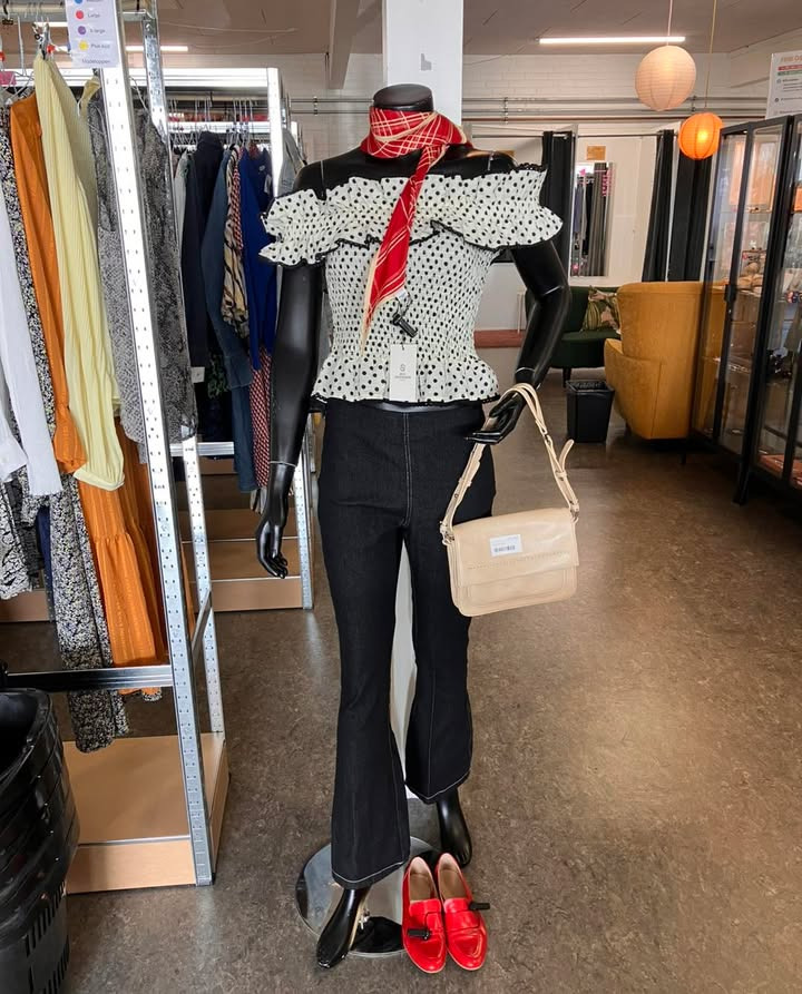 Foråret bydes velkommen hos 2HandStore med farverige garderobeopdateringer