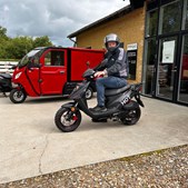Cykelkram ApS præsenterer Hot 50: Den mest solgte og pålidelige scooter i Danmark