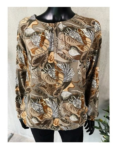 Fine viskose bluser hos Klarissa & Nora til kun 100/115 kr.