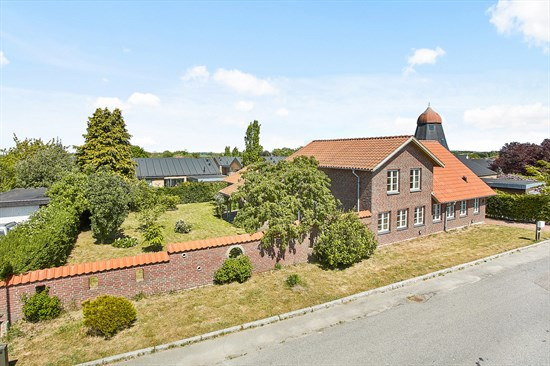 Top 6 over dyreste boliger til salg i Stouby. Priser op til 9.995.000 kr