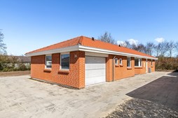 RealMæglerne Middelfart tilbyder unikke tilpasningsmuligheder i etplansvilla på Ø-kvarteret