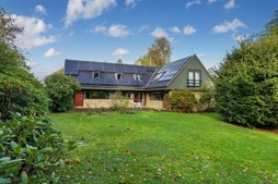 Top 6 over dyreste boliger til salg i Farum. Priser op til 16.500.000 kr